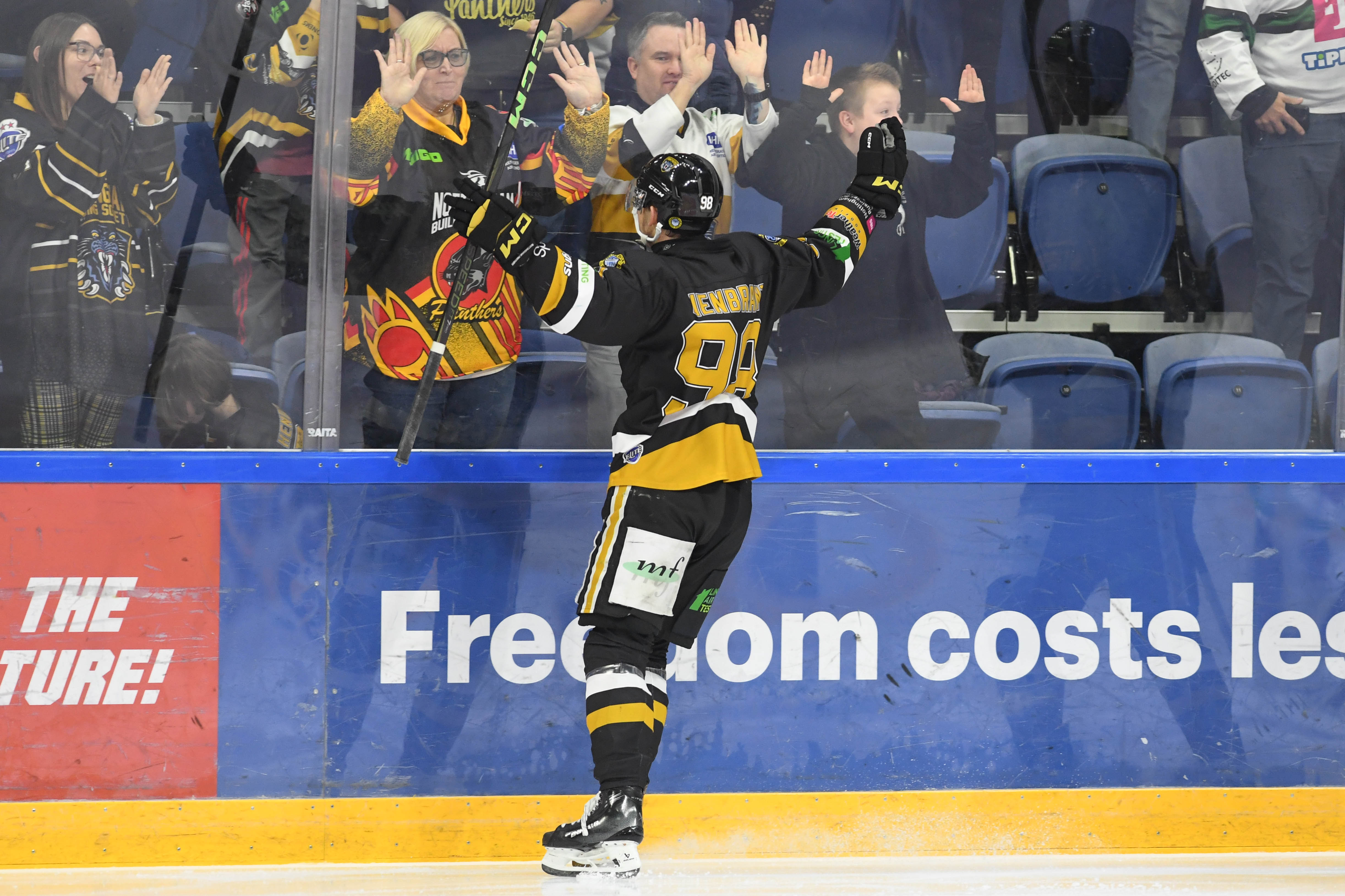 WATCH HIGHLIGHTS OF SUPERB WIN OVER DEVILS Top Image